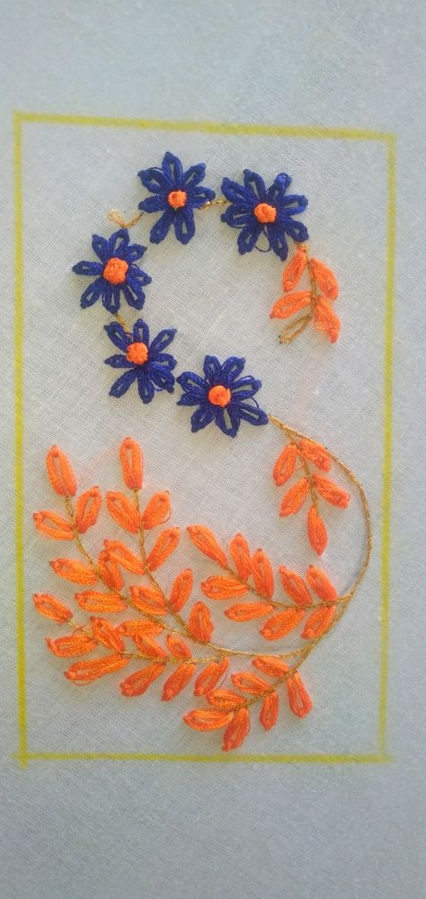 Daisy Stitch, Lazy Daisy Stitch, Hand Embroidery Tutorial, Embroidery Tutorial, Hand Embroidery Design Patterns, Aari Work, Hand Embroidery Design, Embroidery Tutorials, Hand Embroidery Designs