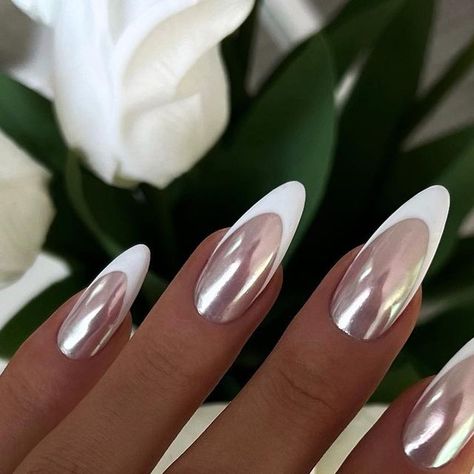 Nails With Pigment, Top Nails, Nails Pigment, Shine Nail Designs, White Shine Nails, Nail Shine, Silver White Nails, Pigment Nails, Chrome Nails Designs