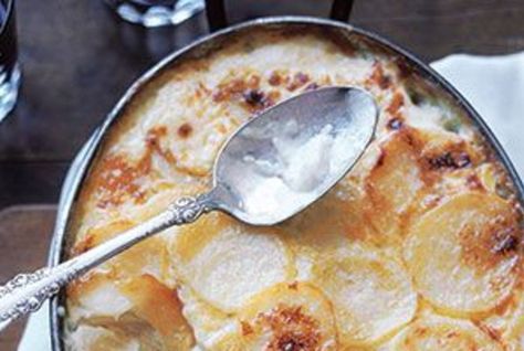 Horseradish Potato Gratin Passover Recipes Seder, Real Simple Recipes, Passover Feast, Potato Gratin Recipe, Christmas Recipes Easy, Potato Gratin, Passover Recipes, Jewish Recipes, Real Simple