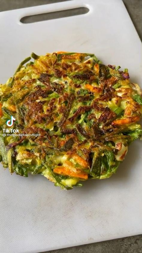 Zucchini Korean Pancake, Korean Vegetable Side Dishes, Asian Vegetable Sides, Korean Food Recipes Healthy, Yachaejeon Recipe, Vegan Yachaejeon, Korean Recipes Authentic, Korean Food Healthy, Soy Sauce Dipping Sauce