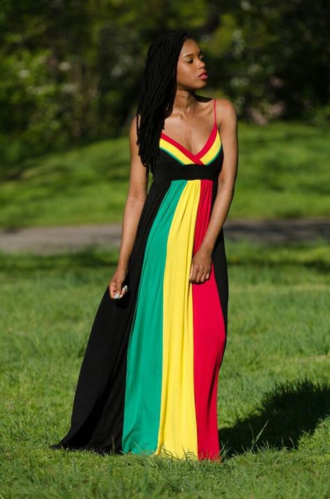 Urban beauty. Color Block Maxi Dress, Open Back Maxi Dress, Gaun Fashion, Long Beach Dress, Flowy Maxi Dress, Maxi Robes, Multicolor Dress, Sammy Dress, Women Maxi