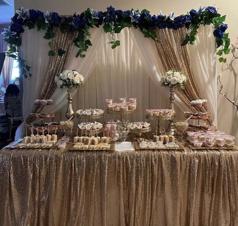 Enchanted Forest Theme Quinceanera Dessert Table, Quince Main Table Ideas Champagne, Champagne Quinceanera Decorations, Champagne Gold Decor, Gold Quinceanera Theme Decorations, Photo Booth Quinceanera, Old Money Quince Theme, Golden Quinceanera Theme, Champagne Quinceanera Theme Decorations