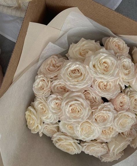 Flowers on Twitter: "… " Classy Bouquet, White Roses, Roses, Flowers, White, Instagram