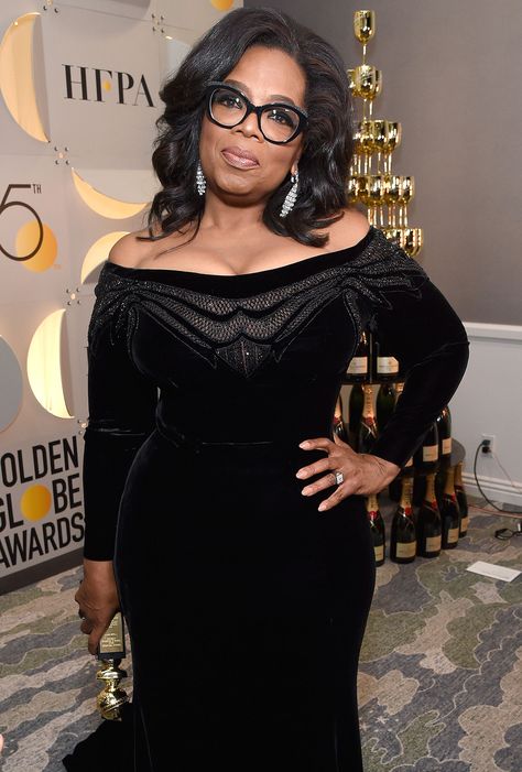 Oprah Is Our New Eyewear Muse: Shop Her Style Oprah Glasses, Tortoise Eyeglasses, Hourglass Fashion, Santa Barbara California, Black Hollywood, Mob Dresses, Missing Persons, Oprah Winfrey, Wedding Dresses Unique