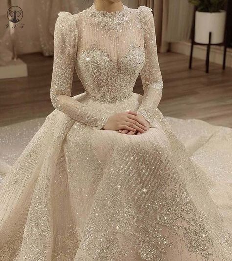 Muslim Wedding Gown, Boho Bridal Dress, Long Sleeve Ball Gowns, Vintage Lace Weddings, Bohemian Wedding Dress Lace, Muslim Wedding Dresses, Bling Wedding, Ball Gowns Evening, Muslim Wedding