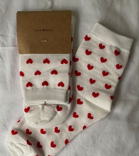 Brandy Melville Heart Socks, Christmas Wishlist For Teens, Vetements Clothing, Heart Socks, Cute Socks, Birthday Wishlist, Red Hearts, Mode Inspo, Cute Fits