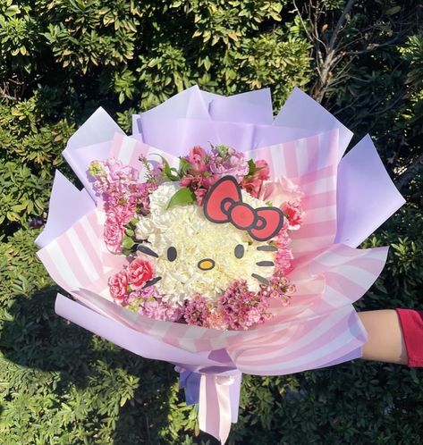 hellokitty flowers Sanrio pink bouquet mymelody Hello Kitty Bouquet, Hello Kitty Gifts, Bouquet Tutorial, Flower Gift Ideas, Hello Kitty Birthday, Pink Hello Kitty, Hello Kitty Pictures, Hello Kitty Plush, Beautiful Bouquet Of Flowers