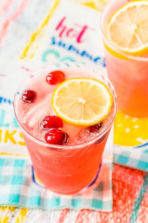 Cranberry Orange Lemonade, Pink Lemonade Punch, Lemonade Punch Recipe, Cranberry Lemonade, Cranberry Punch, Honey Lemonade, Lemonade Punch, Mango Lemonade, White Cranberry Juice