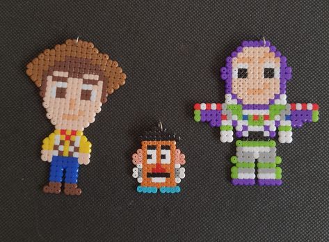 Woody Perler Beads, Toy Story Perler Beads, Spiderman Pixel Art, Disney Patterns, Mini Hama Beads, Hama Mini, Easy Perler Beads Ideas, Hamma Beads, Fuse Bead Patterns