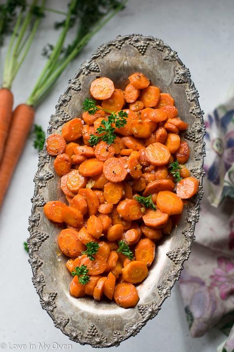 Garlic Butter Carrots, Garlic Roasted Carrots, Butter Roasted Carrots, Carrot Recipes Side Dishes, Roasted Garlic Butter, Sauteed Brussel Sprouts, Oven Roasted Carrots, Carrots Side Dish, Roasted Garlic Hummus