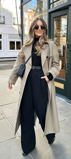 Outfit Ideas Autumn Winter 2024, Morning Errands Outfit, Trench Coat Office Outfit, Classy Summer Outfits Women, Outfits For Europe Winter, Autumn Outfits Trench Coat, Beige Raincoat Outfit, Trench Coat Outfit Classy, Long Coat Outfit Classy