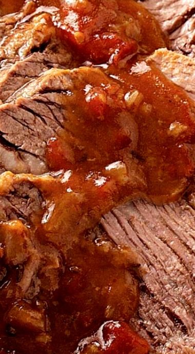 Bohemian Pot Roast Ina Garten Brisket With Onions And Leeks, Ina Garten Beef Brisket Recipes, Ina Garten Brisket Recipe, Brisket Jewish, Brisket In Air Fryer, Reheat Brisket, Brisket In Oven, Le Crueset, Tender Roast Beef