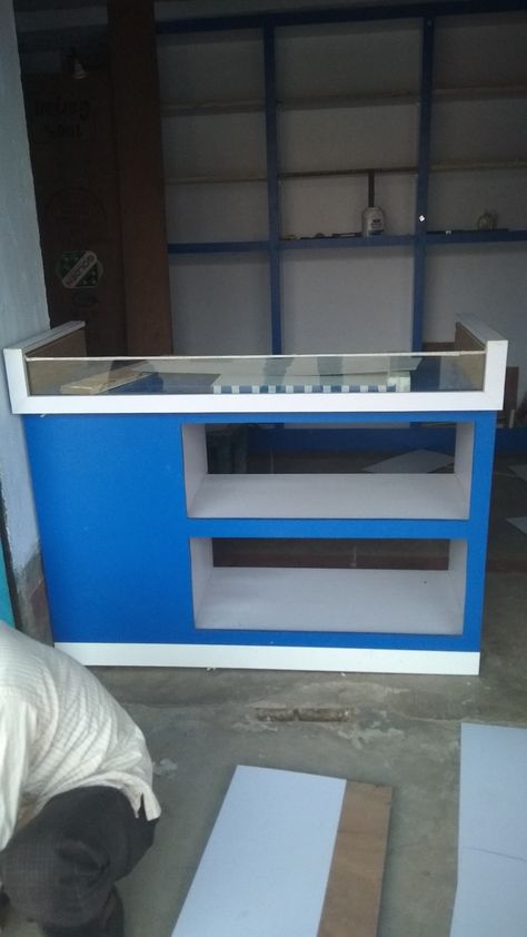 Shop counter Computer Table Design, Shop Counter Design, Down Ceiling Design, Reception Desk Design, Furniture Details Design, Shop Counter, Counter Design, Phone Shop, Imam Hussain