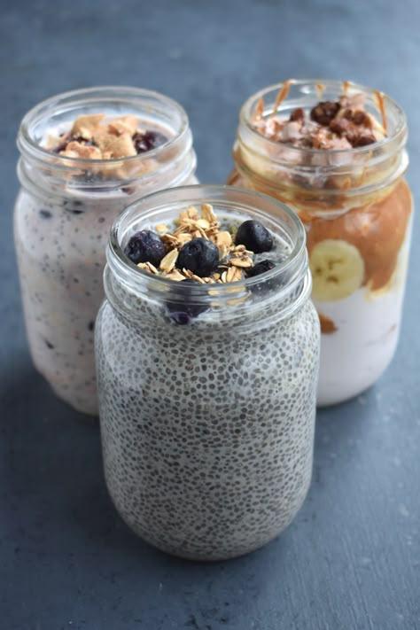 3 Easy Mason Jar Breakfast recipes feature 3 protein-packed breakfasts ready in 5 minutes or less: blueberry chia seed pudding, cherry cheesecake overnight oats and peanut butter banana yogurt parfaits! www.nutritionistreviews.com #breakfast #mealprep #chiaseeds #oatmeal #healthy #cleaneating #masonjars Jar Breakfast Recipes, Mason Jar Breakfast Recipes, Blueberry Chia Seed Pudding, Jar Breakfast, Cheesecake Overnight Oats, Mason Jar Breakfast, Banana Yogurt, Yogurt Parfaits, Breakfast In A Jar