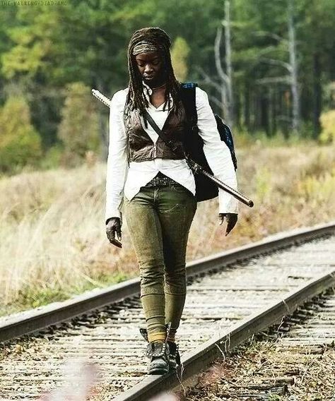 Michonne Walking Dead Costumes, Walking Dead Tv Series, Plus Size Halloween Costume, Crumpets, Stuff And Thangs, Daryl Dixon, Dead Man, Zombie Apocalypse, Best Shows Ever