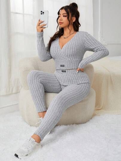 Maternity Two Piece, Lounge Jumpsuit, Seluar Ketat, Knit Lounge Set, Mode Abaya, Legging Outfits, Sleeveless Long Dress, Flare Leg Pants, Floral Print Shorts