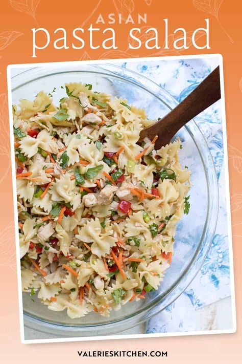 This Asian Pasta Salad has a satisfying crunchy texture and a completely addictive sesame-soy dressing that will have everyone coming back for seconds! Asian Pasta Salad, Asian Pasta Salads, Asian Pasta, Soy Dressing, Summer Pasta Salad Recipes, Creamy Pasta Salads, Dinner Pasta, Thai Peanut, Asian Salad