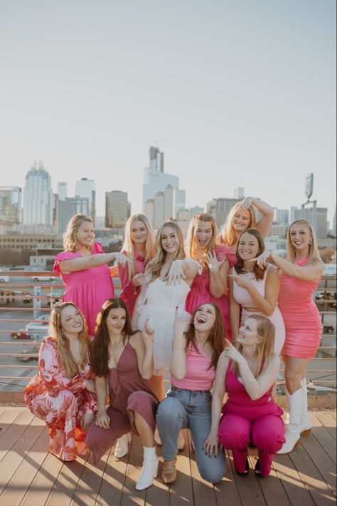 Bachelorette Poses Ideas, Pretty In Pink Bachelorette Party Outfit, Bridal Shower Photo Ideas, Bachelorette Picture Ideas, Christian Bachelorette Party Ideas, Bachelorette Photo Ideas, Bachelorette Party Themes Outfits, Bachelorette Party Outfits Group, Bachelorette Party Photoshoot