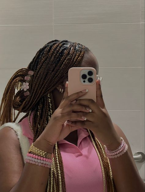 #braids #box #knotlessbraids #egirl #blackgirl #peekaboo #narcissahair #narcissa #narcissamalfoy #instagram #aesthetic #coloredbraids #narcissamalfoyhair #peekaboo #peekaboohair #blonde #black #knotless #blondebraids #hairstyles #blackwomen #blackhairstyles #colored #braids #coloured #colour #braidsinspo #inspo #clawclip #blackgirlclawclip #bohemian #bohemianbraids #redbraids #red #brown #brownbraids #curly #naturalhair #naturalhairstyles #pink #soft #softgirl #barbie #y2k #barbiecore Braided Hairstyles Peak A Boo, Hair Colour Combos Braids, Peekaboo Braids Color Combo, Pickaboo Knotless Braids Color, Brown And Blonde Peekaboo Braids, Brown Peekaboo Braids, Blonde Peekaboo Braids, December Braids, Black Knotless