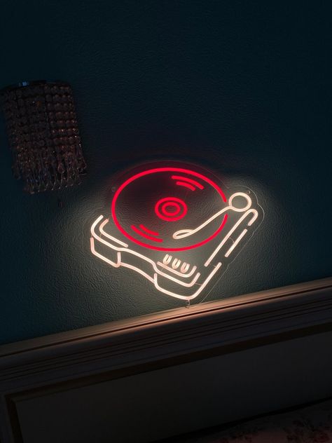 #NeonLightSigns #BrightIdeas #NeonSigns #BrightIdeas Neon Music Signs, Music Led Lights, Retro Music Studio, Neon Light Decoration, Neon Light Signs Aesthetic, Music Aesthetic Room, Record Shop Aesthetic, Retro Neon Signs, Neon Lights Aesthetic