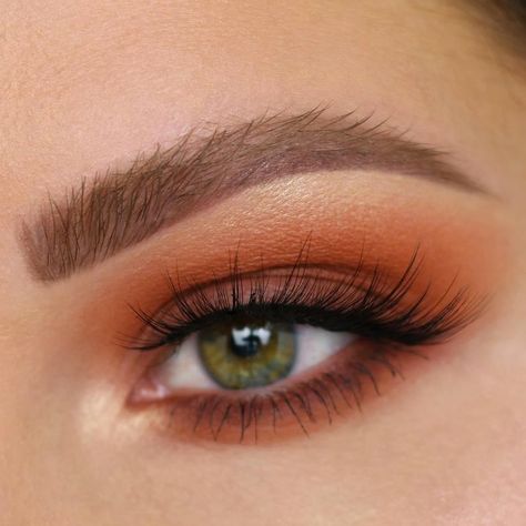 Buy Makeup Online, Makeup Orange, Eyeshadow Eyebrows, Orange Eyeshadow, Eyeshadow Tips, Orange Makeup, Bronze Makeup, Eyeshadow Eyeliner, Makeup Hacks