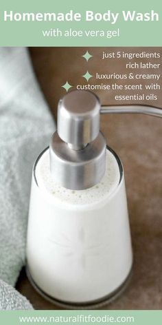 Bathroom Diy Organization, Body Wash Recipe, Diy Body Wash, Homemade Body Wash, Gel Natural, Brown Spots Removal, Bathroom Diy, Bath And Body Care, Diy Body