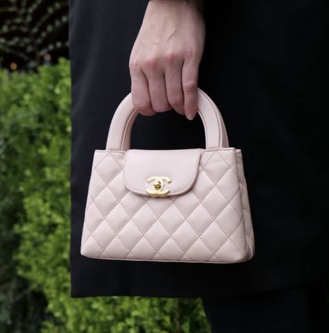 Pink Kelly Bag, Chanel Kelly, Pink Kelly, Board Pictures, Chanel Pink, Pink Chanel, Kelly Bag, Cute As A Button, Iconic Design