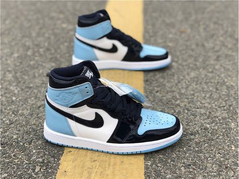 Jordan 1 Blue, Blue Chill, Fresh Shoes, Air Jordan 1 Retro High Og, Patent Shoes, Hype Shoes, Sneakers Mode, Air Jordan 1 Retro High, Womens Shoes High Heels