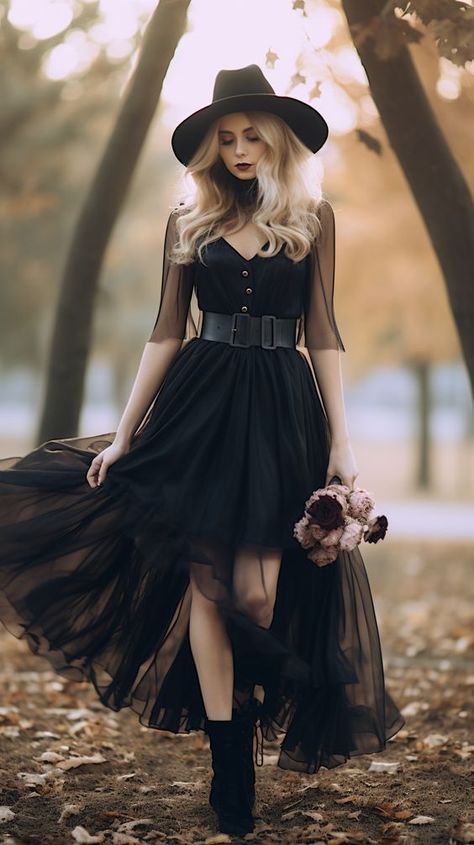 Gothic Photoshoot Ideas Dark Beauty, Glamour Witch Aesthetic, Mysterious Outfits, Glamour Goth, Gothic Chic, The Citadel, Fashion Fails, Witchy Fashion, Witch Outfit