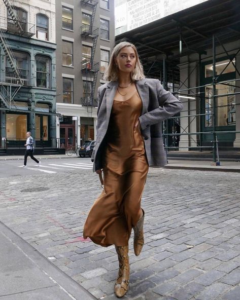 blazer and slip dress outfit Silk Dress Outfit Winter, Silk Slip Dress Outfit, Slip Dress Outfit Winter, Dress With Blazer Outfit, How To Style A Slip Dress, Dress And Blazer Outfit, Dress Boots Outfit, The Limit Does Not Exist, Silk Dresses Outfit