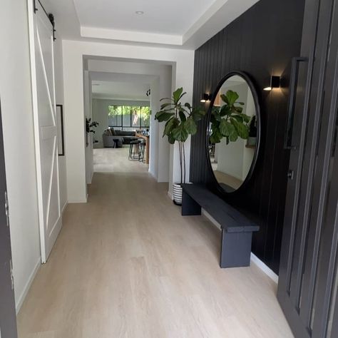 Entry Way Large Mirror, Floor Length Mirror Entryway Foyers, Entryway Ideas With Full Length Mirror, Bench In Front Of Floor Mirror, Large Entry Way Mirror Ideas, Bench In Front Of Mirror, Bench Mirror Entryway, Long Entryway Ideas With Bench, Entry Bench And Mirror