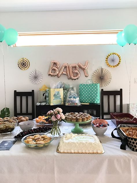 Baby Shower At Home Set Up, Simple Baby Shower Ideas At Home, Small Baby Shower Ideas At Home, Baby Shower Ideas Neutral Colors, Baby Shower Ideas Neutral, Baby Shower Decorations At Home, Simple Baby Shower Decorations, Small Baby Shower Ideas, Baby Shower Themes Neutral