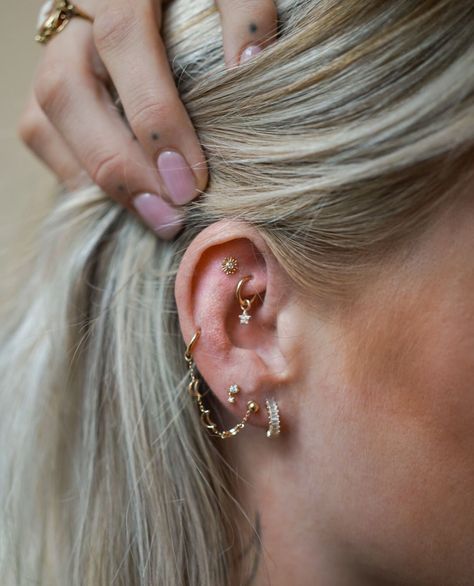 constellation curation ☀️🌙 ✨️⁠ Ear Constellation Piercings, Constellation Piercing, Constellation Piercings, Lobe Piercing, Cartilage Piercing, Ear Jewelry, Constellations, Ear Piercings, Piercings