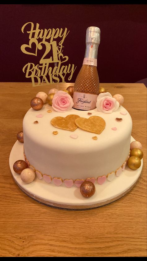 Handmade roses and hearts. Small hearts around the base tipped with gold. Lindor chocolates covered in gold lustre powder and small bottle of Prosecco inserted into the cake 21st Birthday Celebration, Roses And Hearts, Celebration Cake, Small Bottles, Small Heart, Celebration Cakes, 21st Birthday, Chocolate Covered, Birthday Celebration