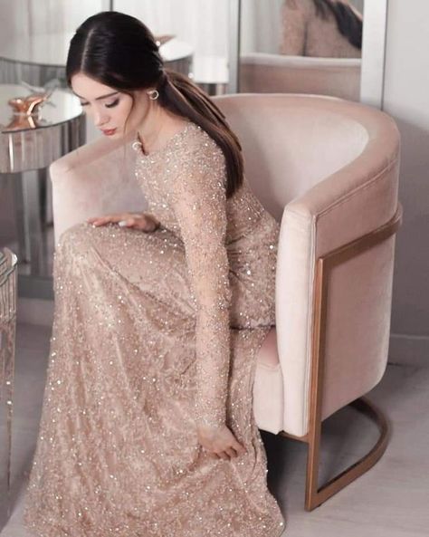 Gown Dress Party Wear, Beautiful Gown Designs, Latest Bridal Lehenga Designs, Elven Dress, Simple Dress Casual, Bridal Lehenga Designs, Latest Bridal Lehenga, Formal Prom Dresses Long, Elegant Ball Gowns