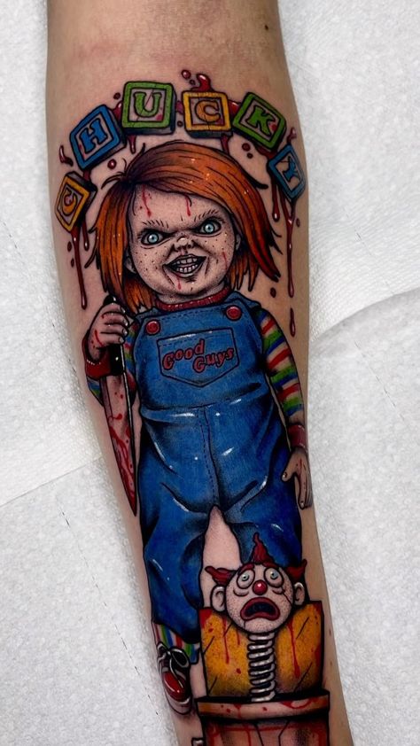 Horror Flash Art, Scary Movie Tattoos Sleeve, Simple Horror Movie Tattoos, Chucky Tattoo Small, Scream Tattoo Small, Cartoon Network Tattoo, Chucky Tattoo Ideas, Horror Tattoo Stencil, Chucky Tattoos