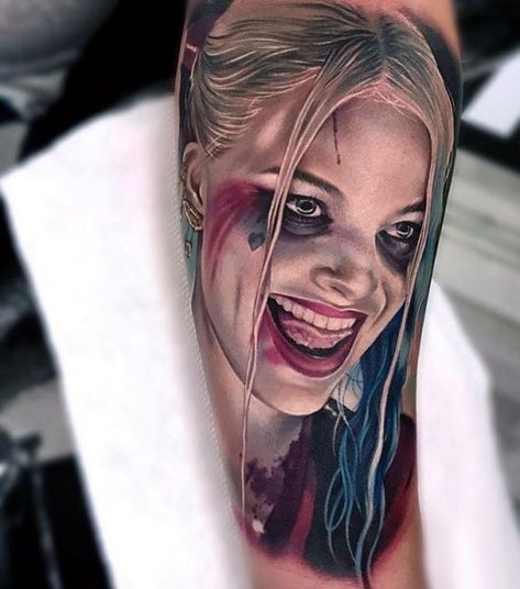 Tato Joker, Tatuaje Harley Quinn, Arley Queen, Harley Tattoos, Harley Quinn Tattoo, Girl Face Tattoo, Batman Tattoo, Tattoo Trend, Marvel Tattoos