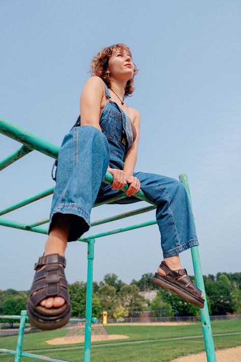 Playground Aesthetic Photoshoot, Photoshoot At Playground, Playground Picture Ideas, Playground Photoshoot Aesthetic, Playground Photoshoot Ideas, Playground Shoot, Playground Photo Shoot, Cool Photoshoot Ideas, Playground Photoshoot