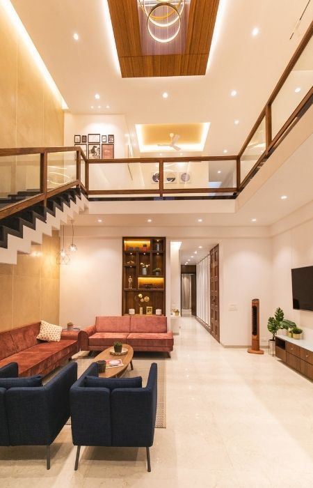 House Hall Design, Double Height Living Room, Staircase Design Modern, Hut House, Stairs Design Interior, Indian Home Design, Latest House Designs, Hall Interior Design, Stair Case