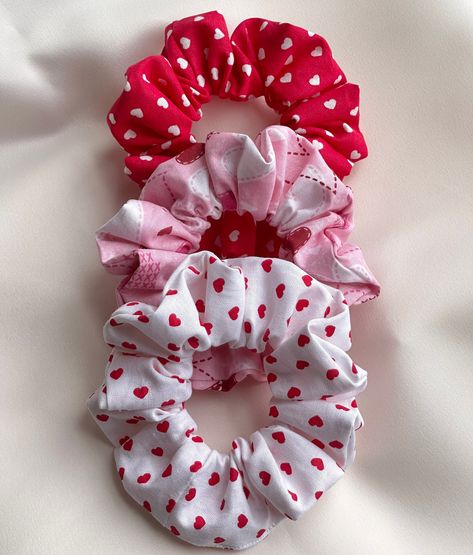 Heart Scrunchie, Valentines Day Accessories, Bachelorette Party Hair, Gift To Girlfriend, Diy Scrunchie, Red Scrunchie, White Scrunchie, To Girlfriend, Hair Acessories