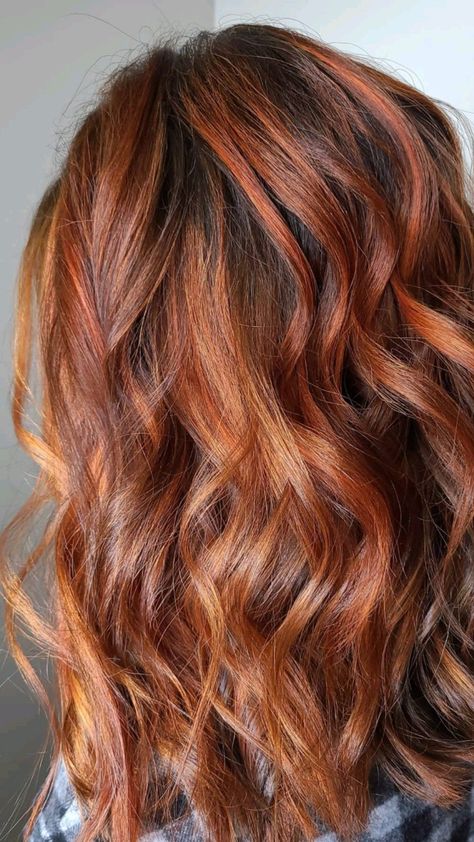 Fashion Bax Cooper Highlights On Brown Hair, Tiger Eye Hair Color, 2a Hair, Straight Hair Highlights, Peekaboo Hair Colors, Brown Hair Color Shades, Darker Hair, Red Ombre Hair, Copper Balayage