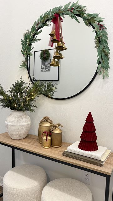 Christmas Front Table Decor, White Table Christmas Decor, Pop Of Red Christmas Decor, Entryway Xmas Decor Ideas, Small Studio Christmas Decor, Bar Stool Christmas Decor, Christmas Coffee Corner, Xmas Apartment Decor, Xmas Entry Table Decor