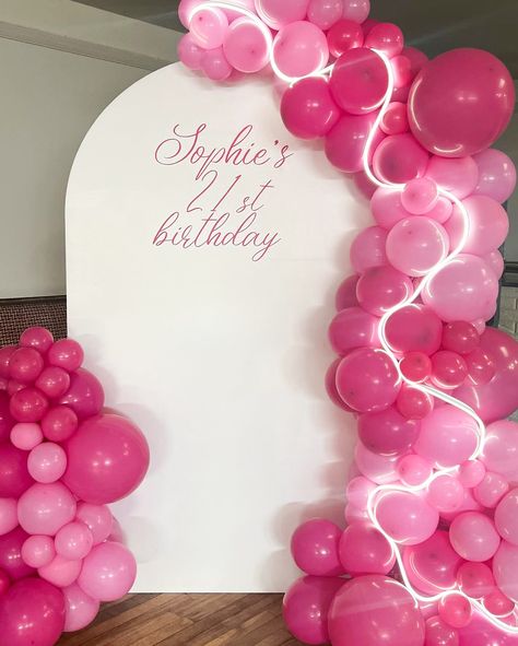 💕PINK BALLOONS AND NEON LIGHT💕 Pretty composition for Sophie’s 21st birthday party 💥A great idea for a photo zone for any event, and such a composition will create a WOW effect for everyone Photo Zone Ideas, Light Pink Birthday, Pink Birthday Theme, 21st Birthday Party, Photo Zone, Birthday Party 21, Birthday Themes, Pink Vibes, Pink Balloons