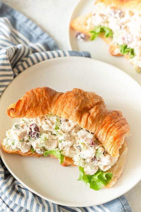 Cranberry Chicken Salad Awesome Sandwiches, Homemade Mayo Recipe, Tasteful Recipes, Best Chicken Salad Recipe, Cranberry Chicken Salad, Heavenly Recipes, Summer Chicken, Chicken Salad Recipe Easy, Easy Chicken Salad