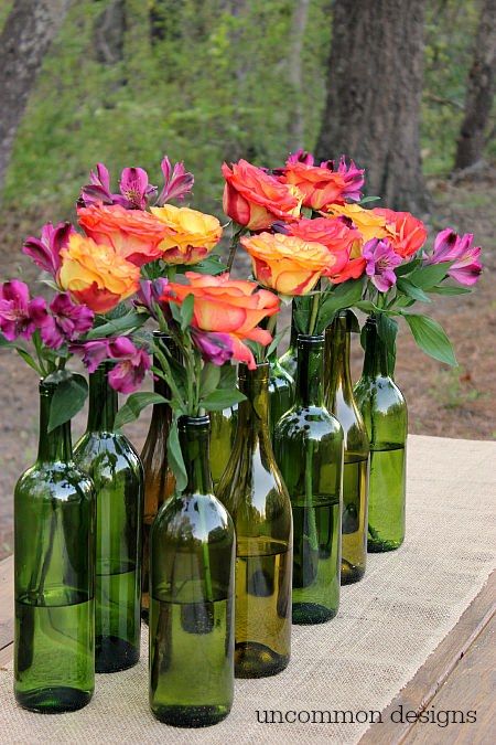 Budget Friendly Wedding Centerpieces, Wine Bottle Table, Summer Table Decorations, Wine Bottle Centerpieces, Bottle Centerpieces, Wine And Cheese Party, Tafel Decor, Summer Bridal Showers, Wine Tasting Party