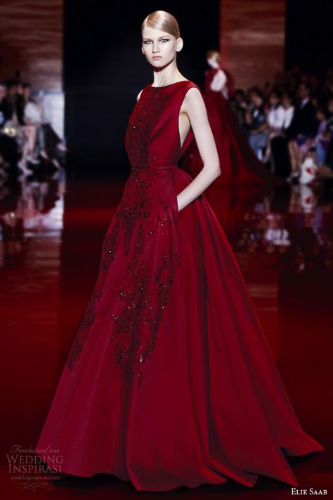 Above, heavily embellished long sleeve wedding dress with matching veil. Below, sleeveless ruby ball gown. Insane color! Red Ball Gown, Mode Glamour, Concert Dresses, Elie Saab Fall, Ideas Clothes, Collection Couture, Anja Rubik, Simply Red, Candice Swanepoel