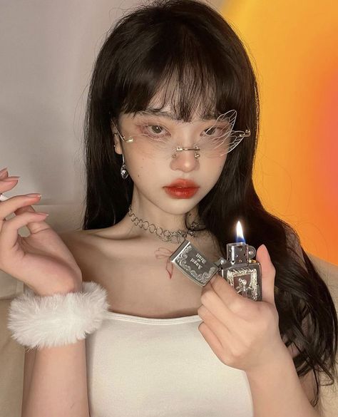 ulzzang girl aesthetic korean zhou xianxianye chinese xianye tattoo makeup glasses Black Hair Korean, Glasses Makeup, Makeup Tattoos, 90s Fashion Outfits, Anime Hair, Ulzzang Fashion, Divine Feminine, Ulzzang Girl, Aesthetic Girl