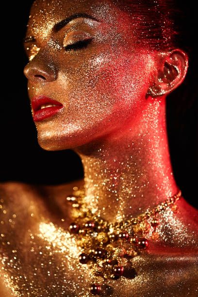 8,400+ Gold Body Paint Stock Photos, Pictures & Royalty-Free Images - iStock | Silver body paint, Paint mixing messy, Luxury Gold Is The New Black, Wedding Beauty Timeline, Gold Skin, Face Art Makeup, Perfect Bride, Glow Skin, Gold Bodies, Skin Glowing, Gold Beauty