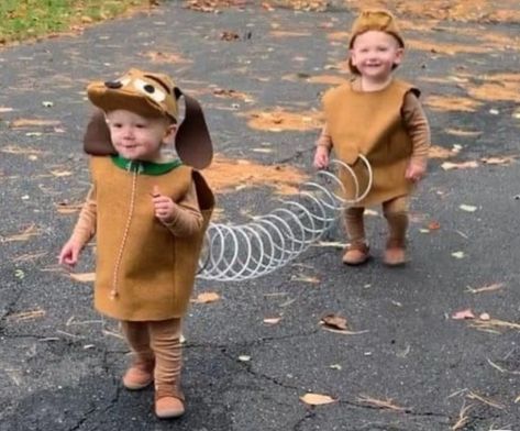 Gender Neutral Halloween Costumes, Disfraz Toy Story, Twin Costumes, Duo Costumes, Baby Kostüm, Duo Halloween Costumes, Halloween Costumes Friends, Group Halloween Costumes, Fantasias Halloween