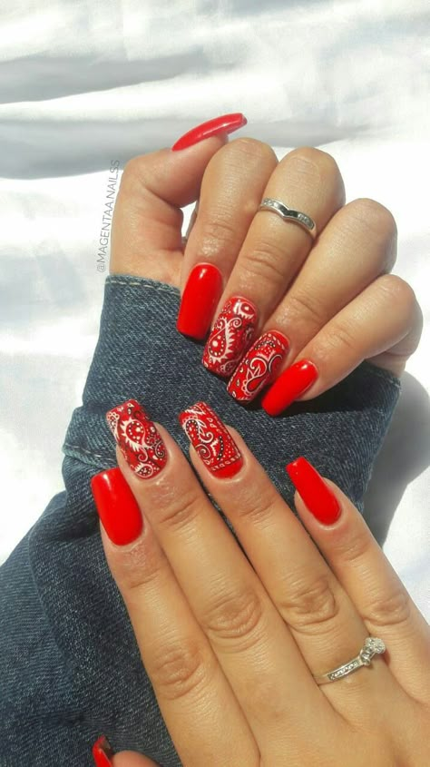 Red Bandana Nails Design, Red Country Nails, Bandana Print Nails, Red Bandana Nails, Red Western Nails, Chola Theme Party, Bandana Nail Art, Rodeo Nails, Bandana Nails